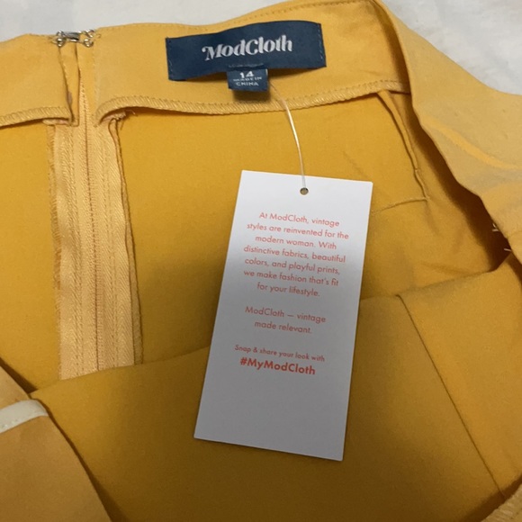 The Bottom Line Mini Skirt - Picture 2 of 6